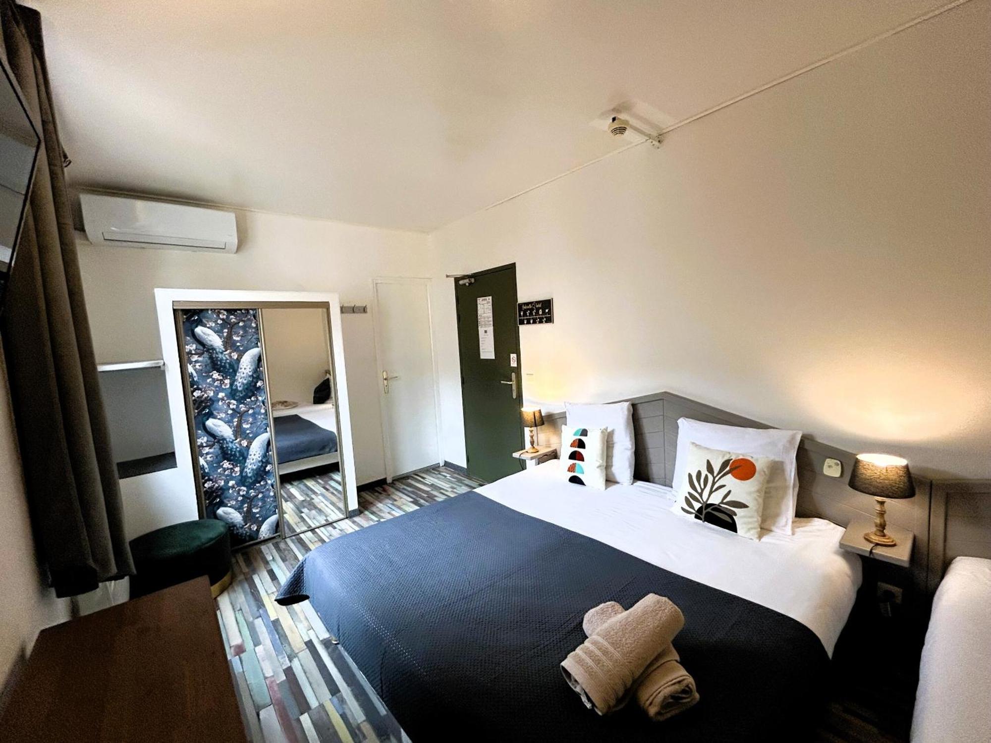 Gabrielle Hotel Aiguines Room photo